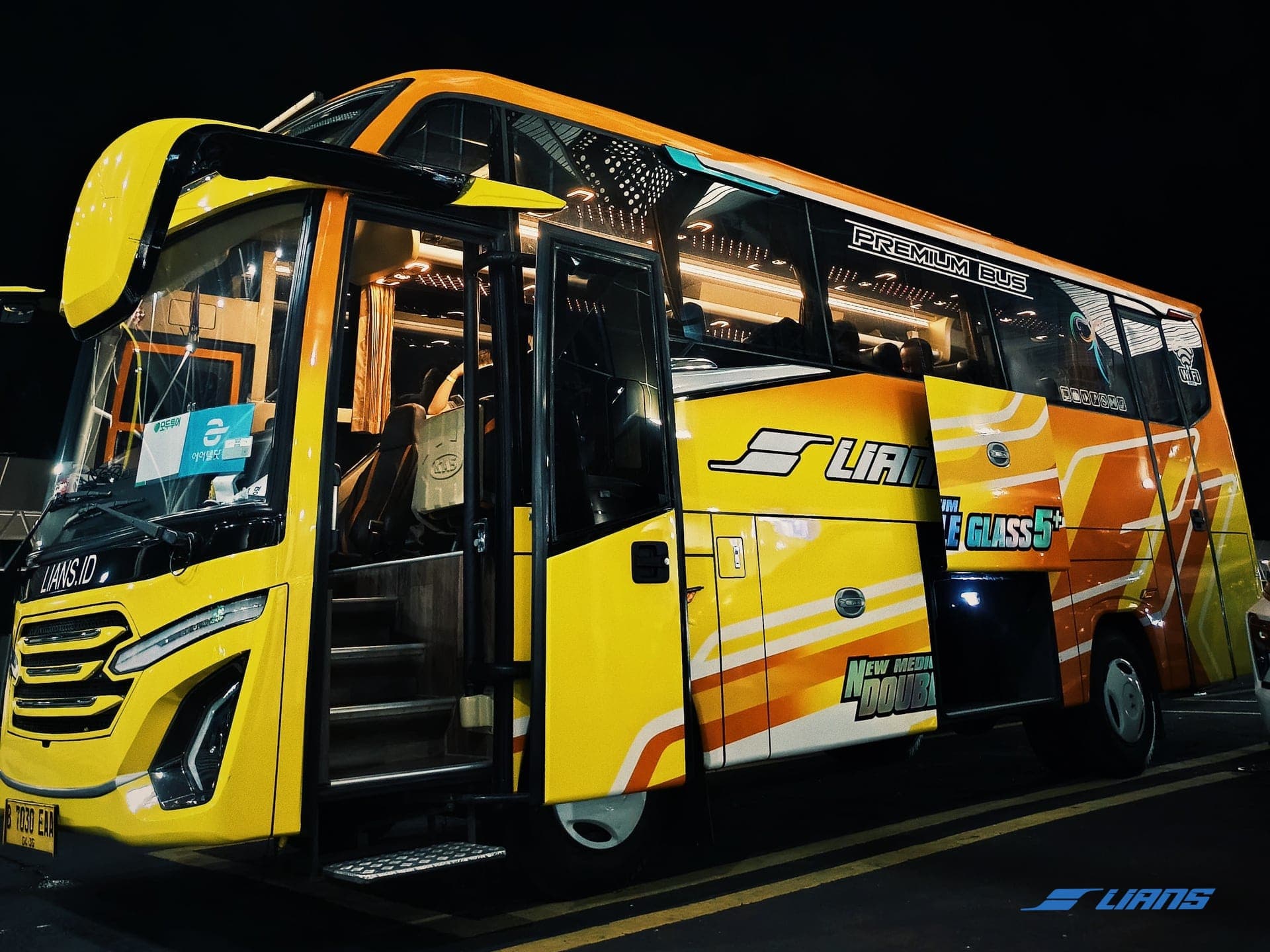 Bus Pariwisata (31 Seat)